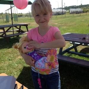 Meet your Posher, Holly